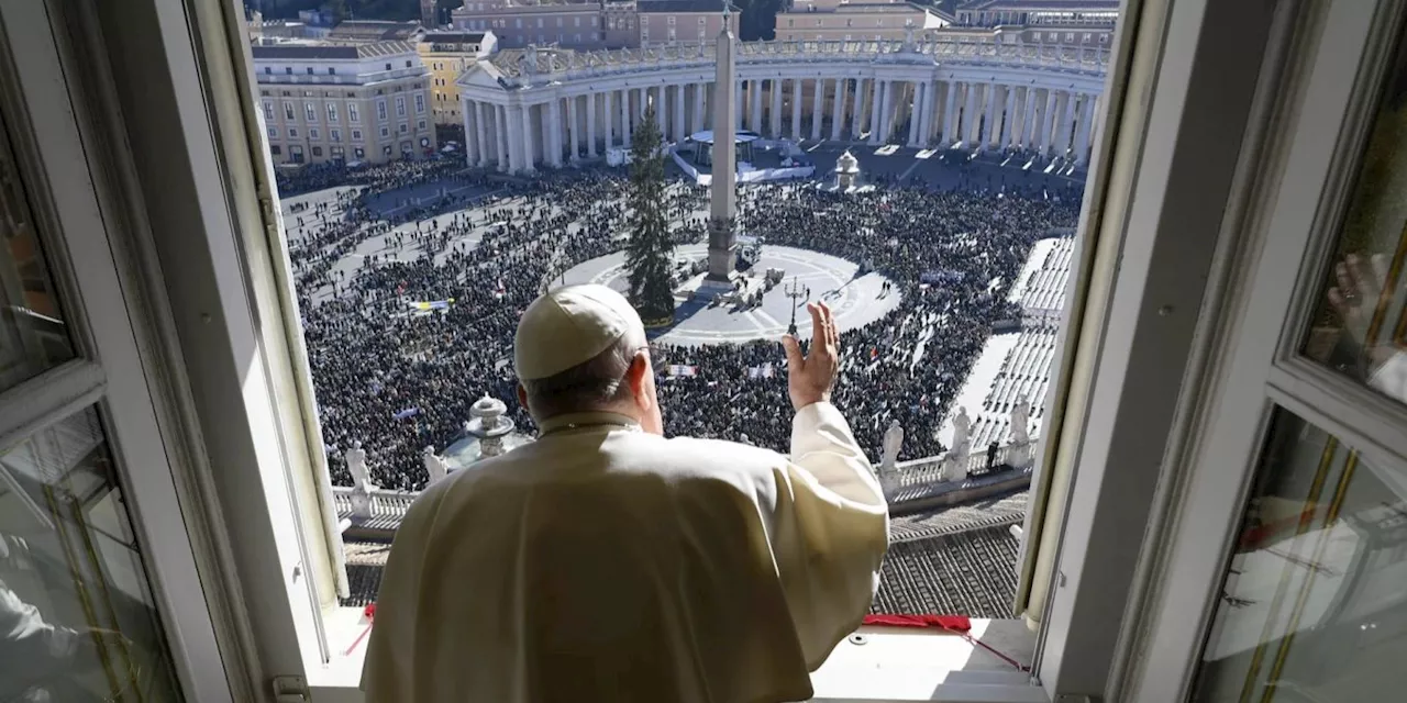 Papst Franziskus eröffnet das Heilige Jahr der katholischen Kirche