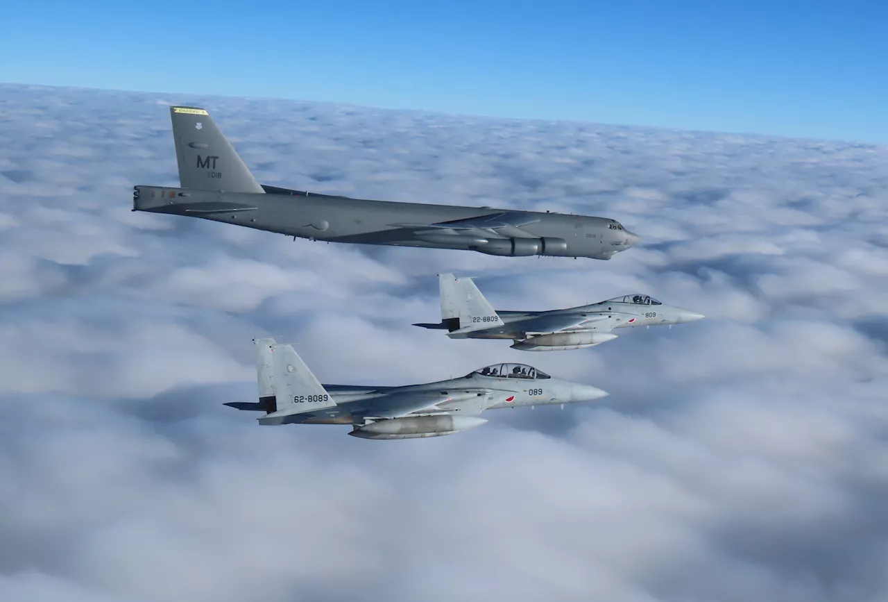 US and Japan Conduct Aerial Military Exercise in Response to Russia-China Bomber Operations