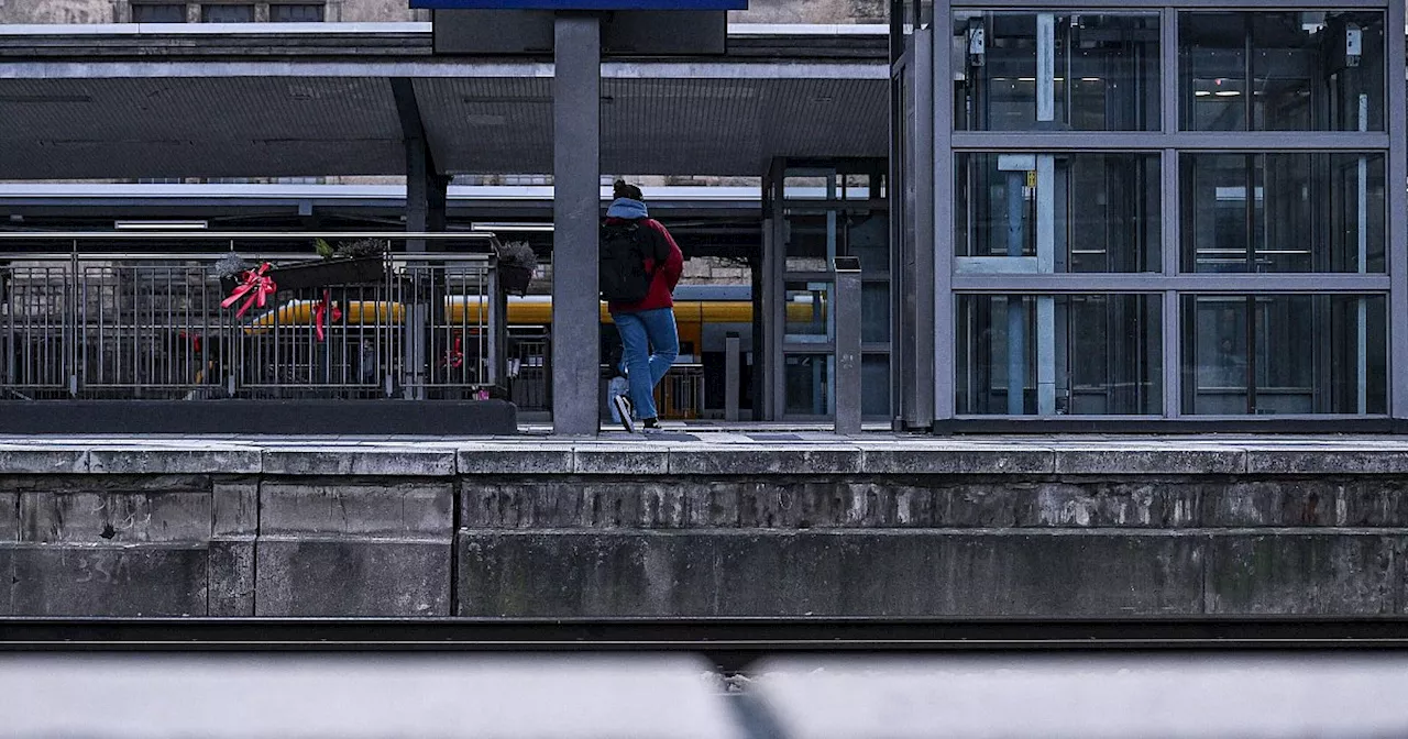 Bahn-Bauarbeiten in OWL: Fahrplanänderungen und Vollsperrung im Sommer 2025