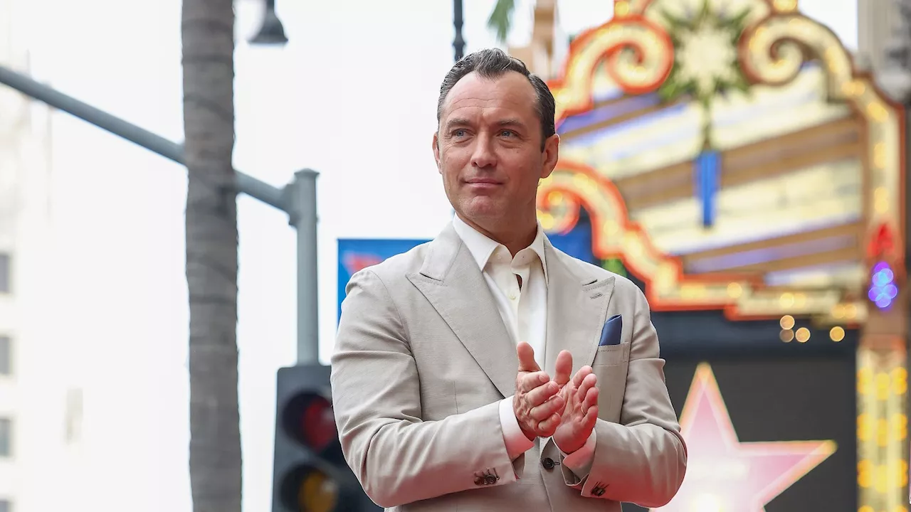 Jude Law erhält Stern auf dem Hollywood Walk of Fame