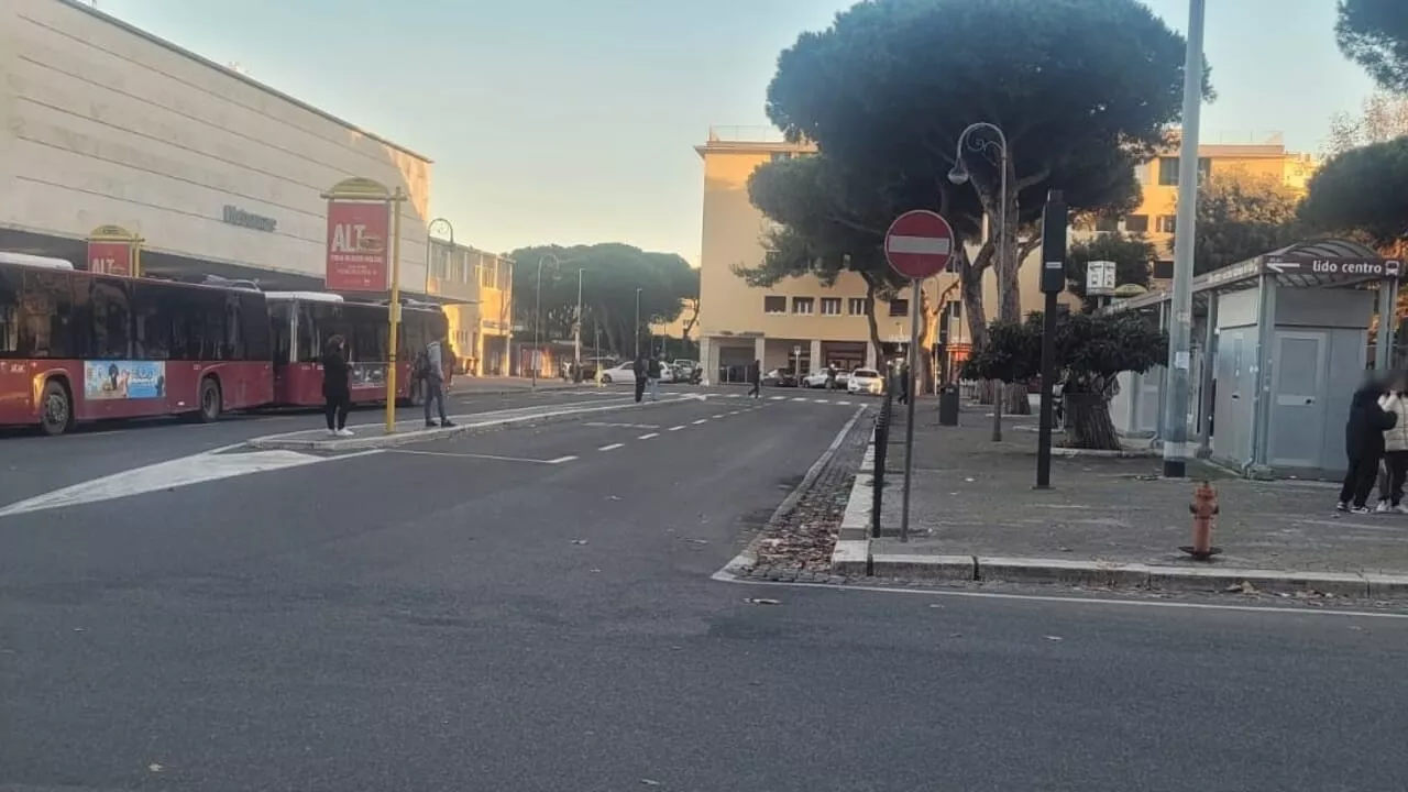 Telecamere contro il vandalismo ad Ostia: sorveglianza nelle aree di fermata degli autobus