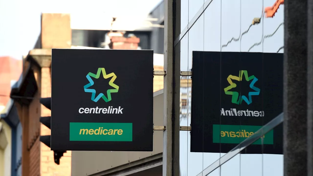 Single Mother's Centrelink Savings Spark Debate