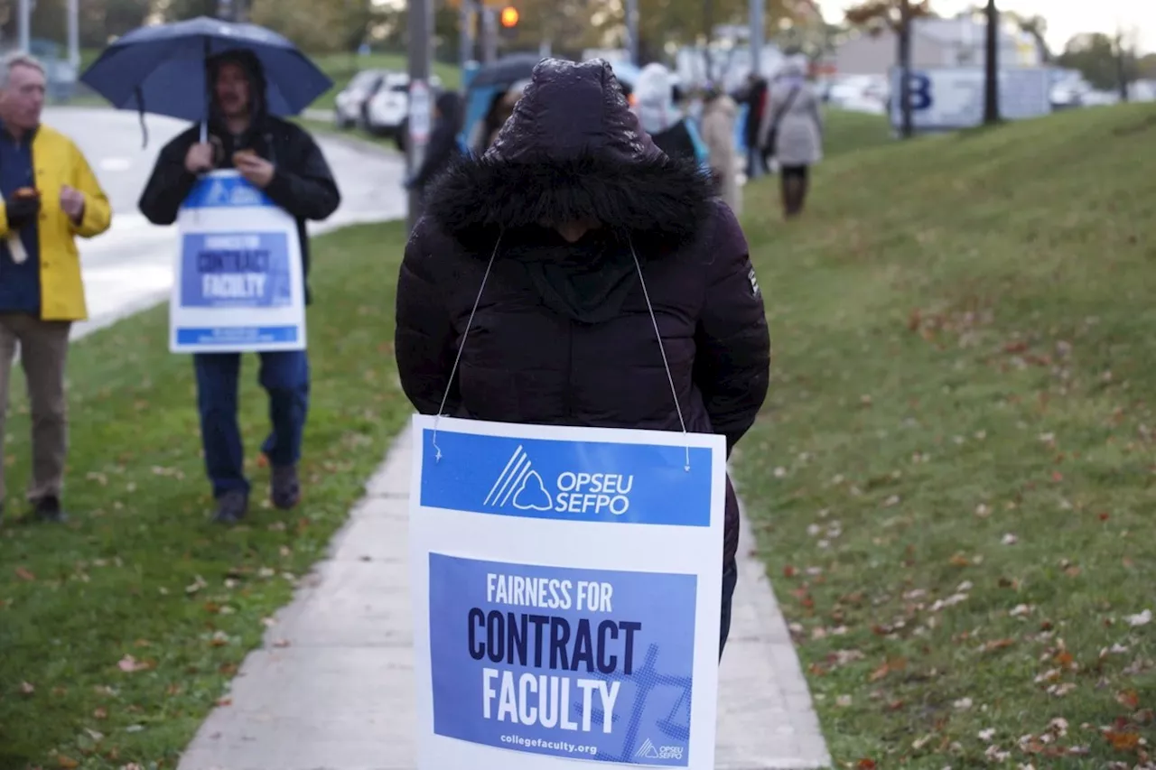 Ontario college faculty in legal strike position as of Jan. 4: union