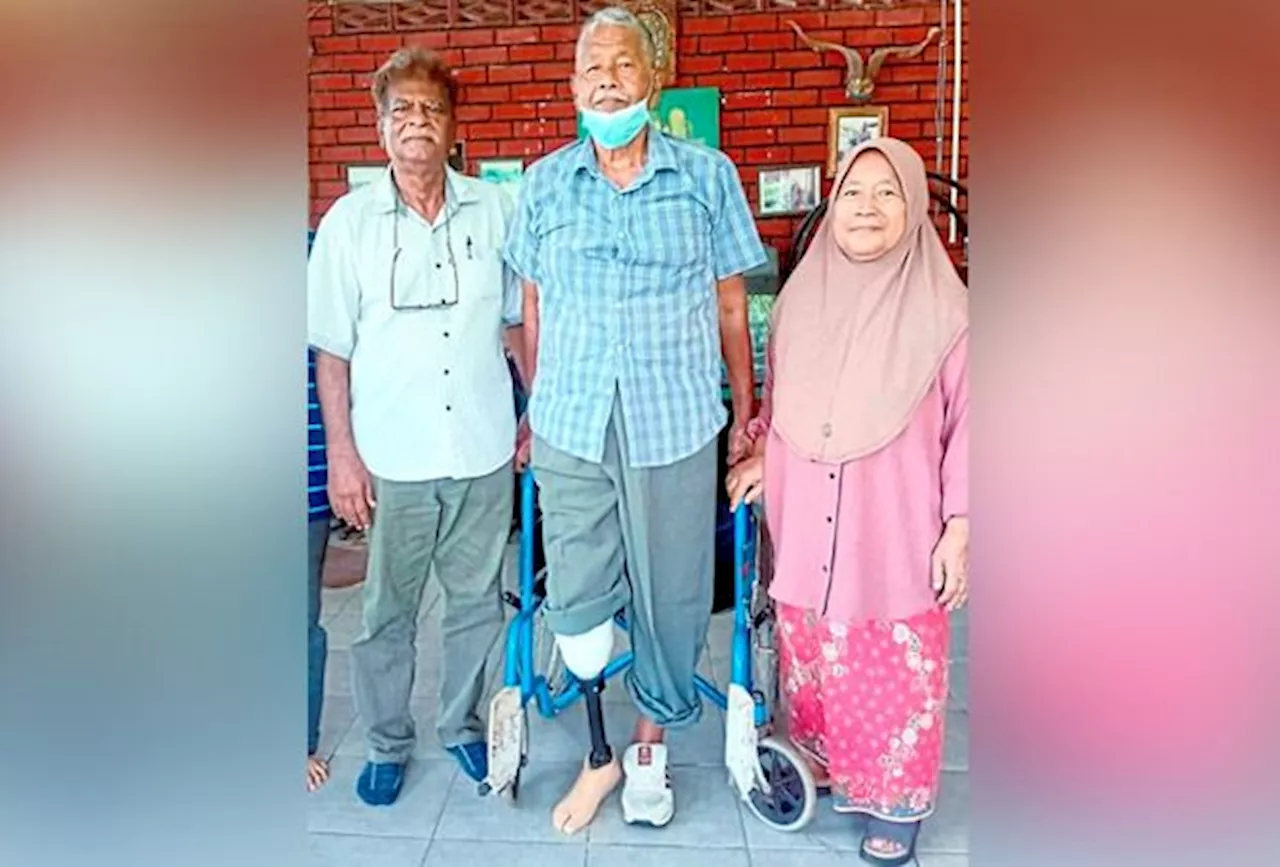 Neighbour's Kindness Lands Prosthetic Limb for Retired Security Guard