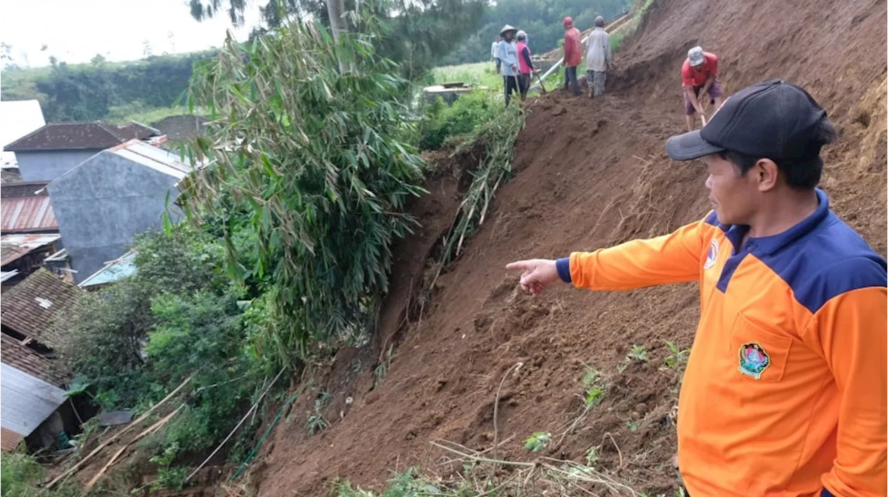 Tanah Longsor dan Banjir Melanda Kabupaten Temanggung