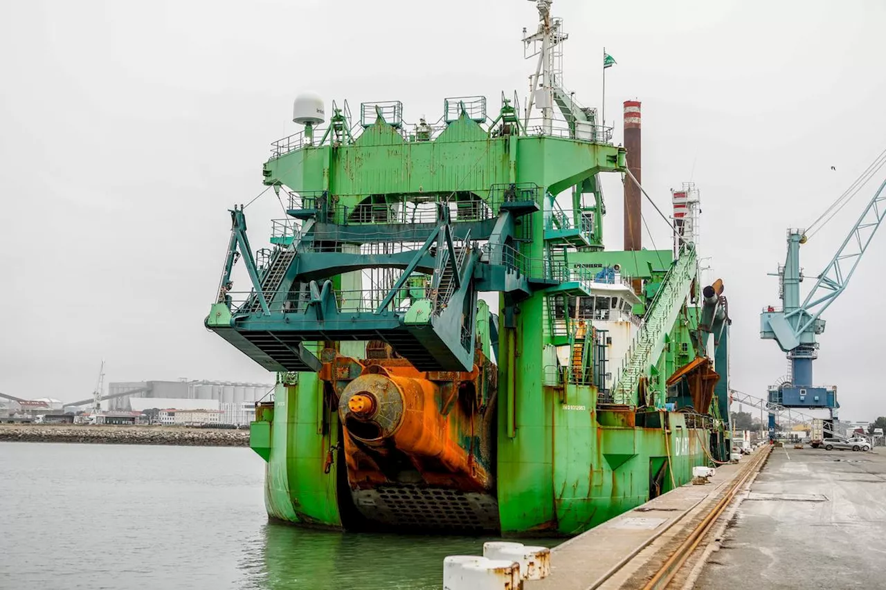 Travaux de Grande Envergure sur les Fonds du Grand Port Maritime de La Rochelle