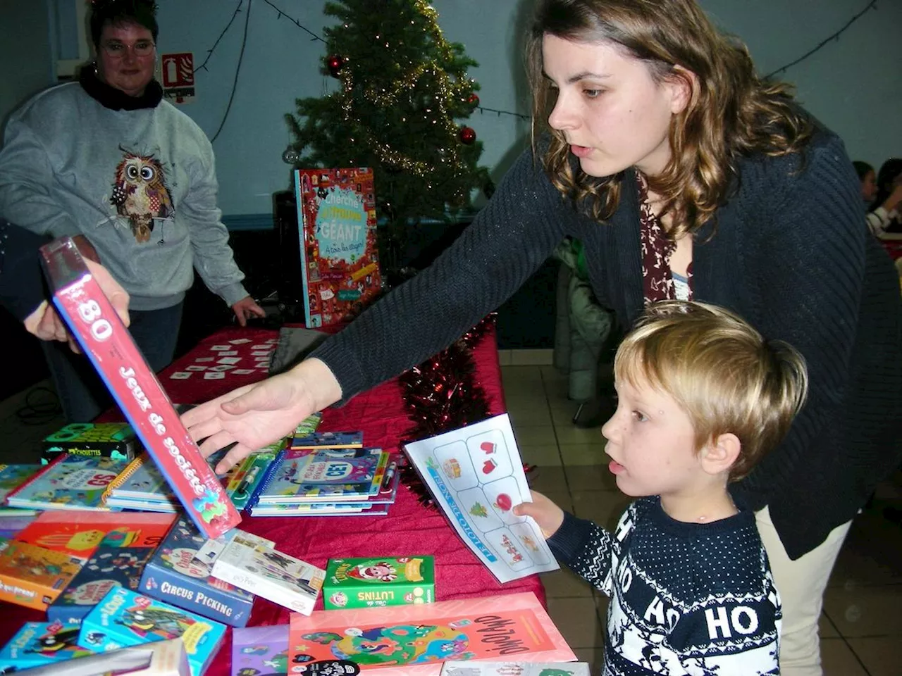 Un Loto de Noël Joyeux pour les Enfants de la Commune