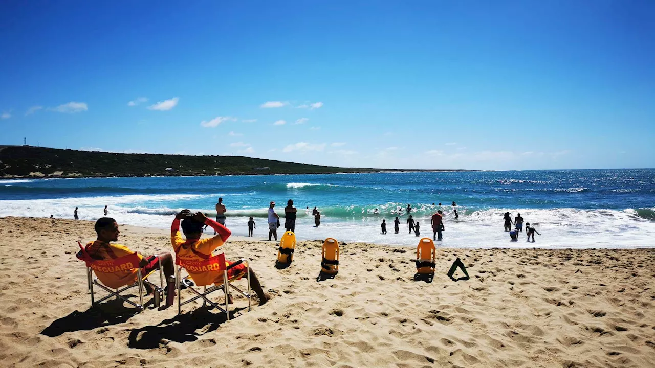 Five Reasons to Visit a Blue Flag Beach This Summer