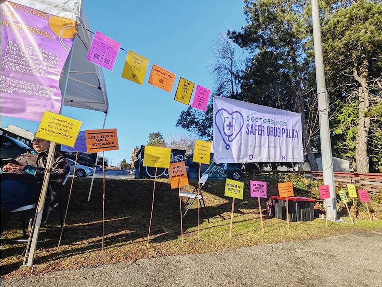 Doctors Continue Pop-Up Overdose Prevention Site Outside Nanaimo Hospital