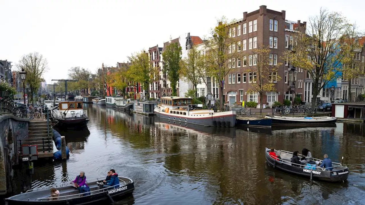 Anger as Amsterdam allows 'ugly' solar panels on historic canal houses