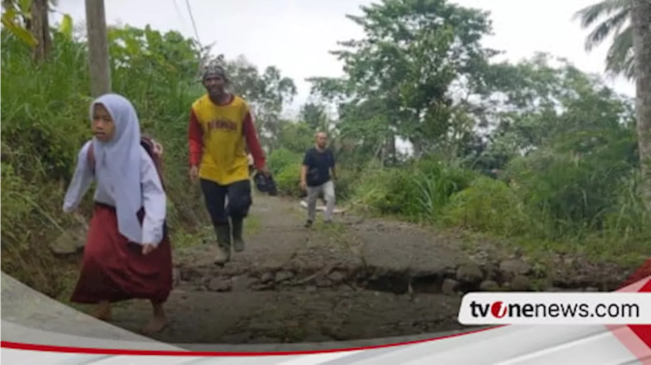 Tanah Bergerak di Trenggalek Timbulkan Kerusakan dan Pengungsian