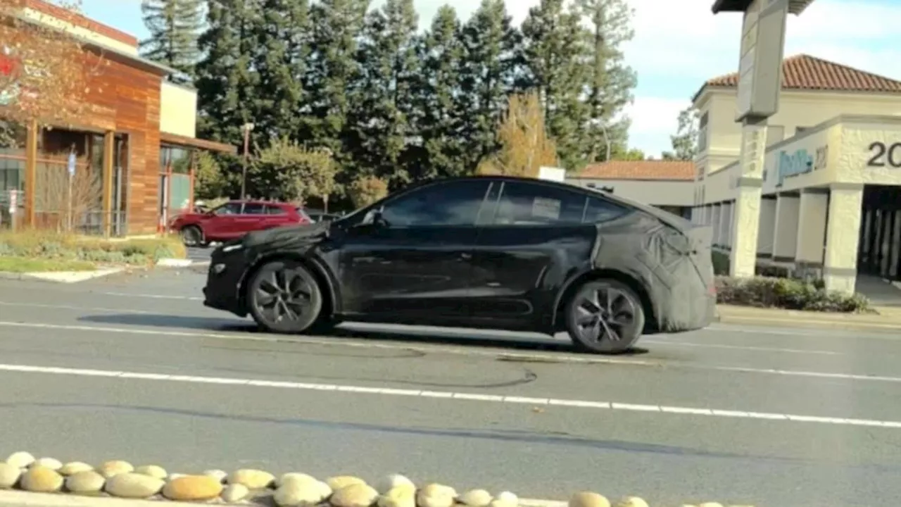 Tesla Model Y 'Juniper' Facelift Spotted in the US