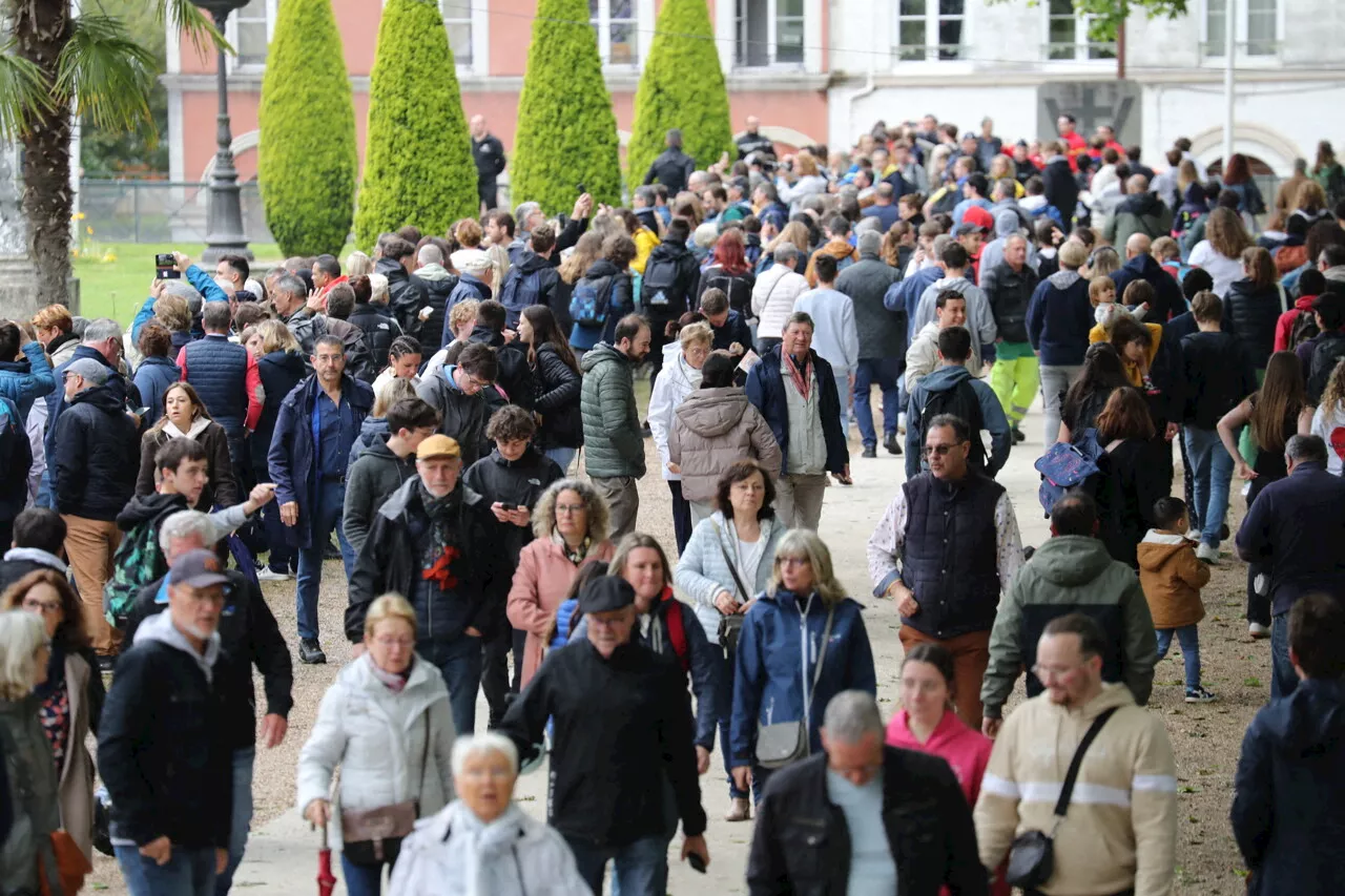 France : Population Stable, Croissance Inégale