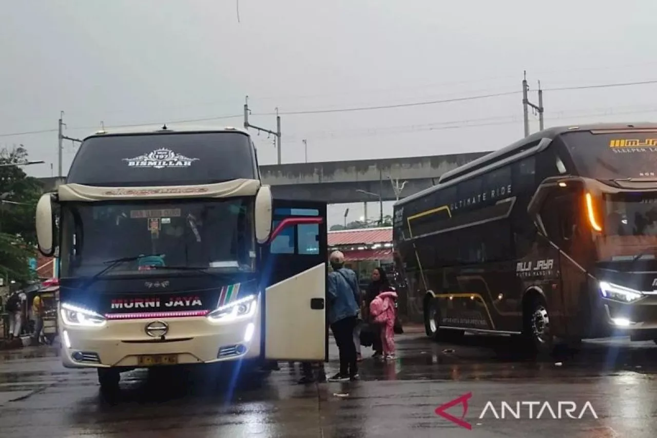 Terminal Lebak Bulus Lakukan Uji Laik Jalan Kendaraan Jelang Natal dan Tahun Baru