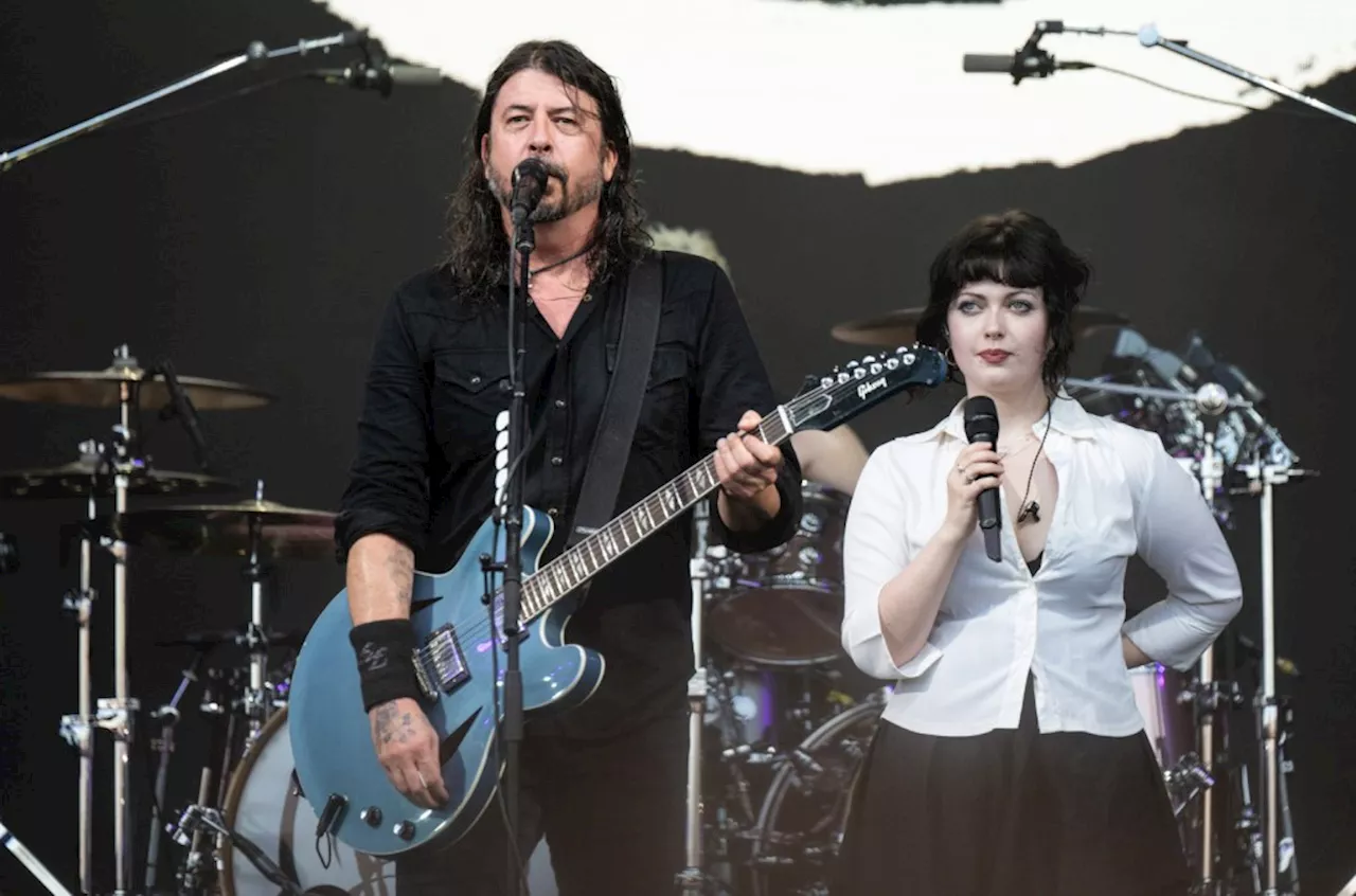 Dave Grohl Performs with Daughter Violet at Glastonbury