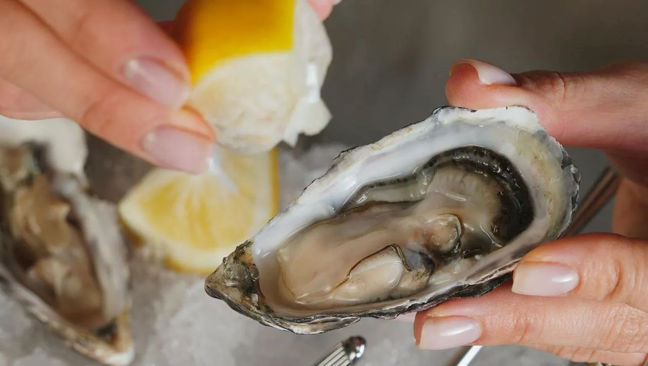 Health Alert: Spike in Norovirus-Like Illness Linked to Raw Oysters in British Columbia