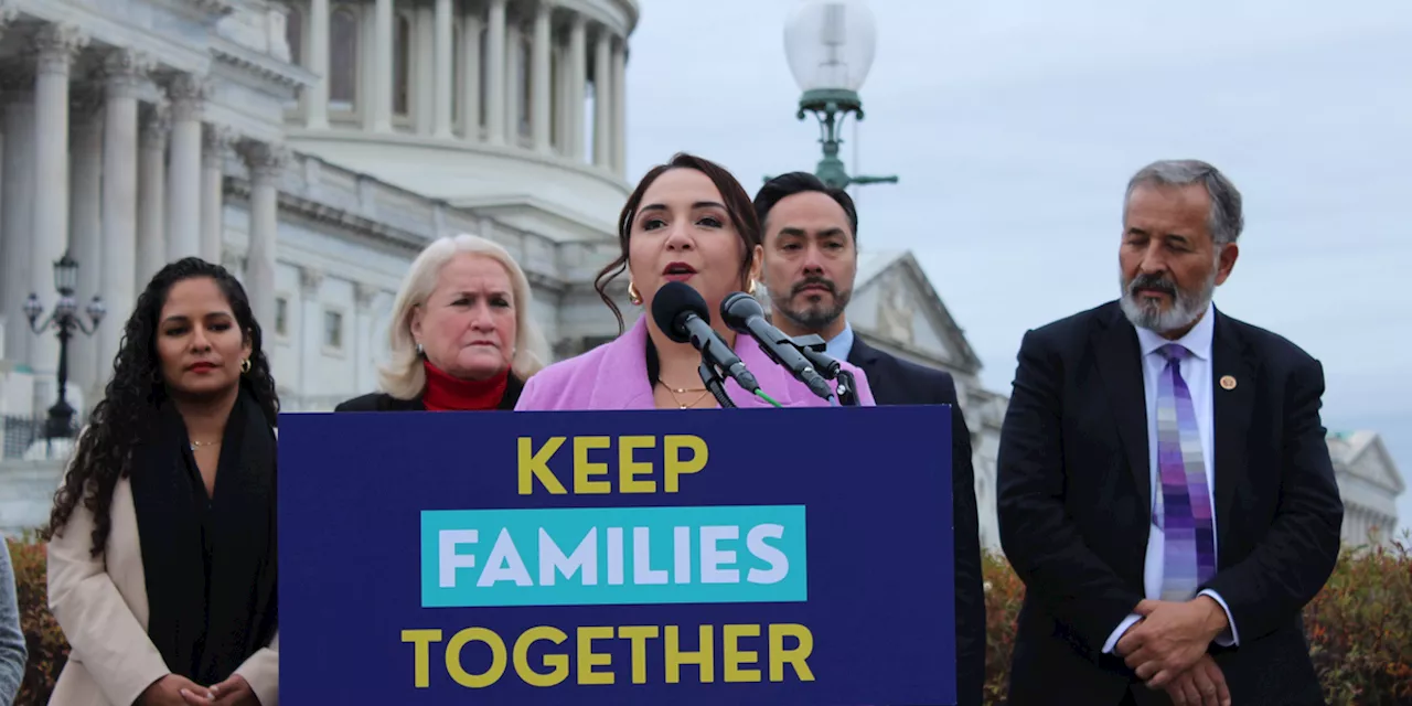 Democrats Introduce Bill to Reunite Families Separated Under Trump's 'Zero Tolerance' Policy