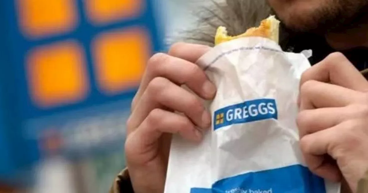 Nutritionist Creates Giant Greggs Festive Bake Recipe