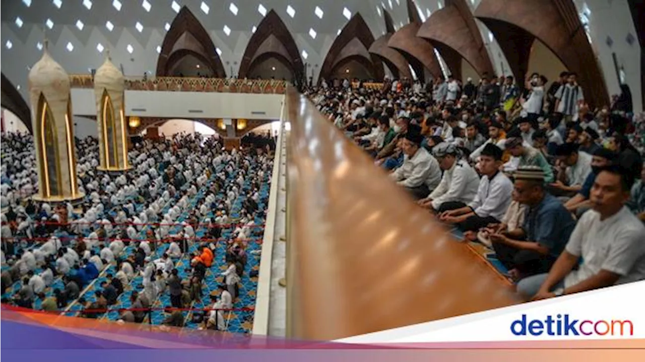 3 Naskah Khutbah Jumat tentang Akhir Tahun untuk Muhasabah