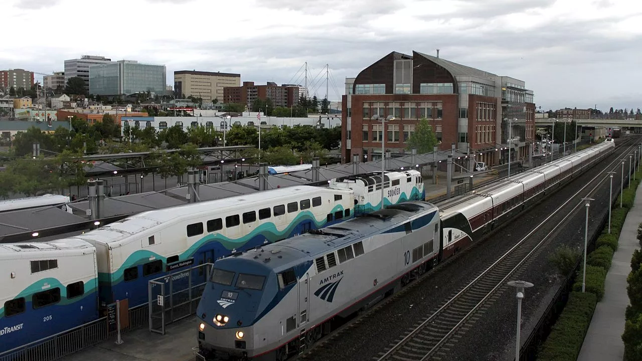 Amtrak Service to Vancouver Suspended Due to Landslide