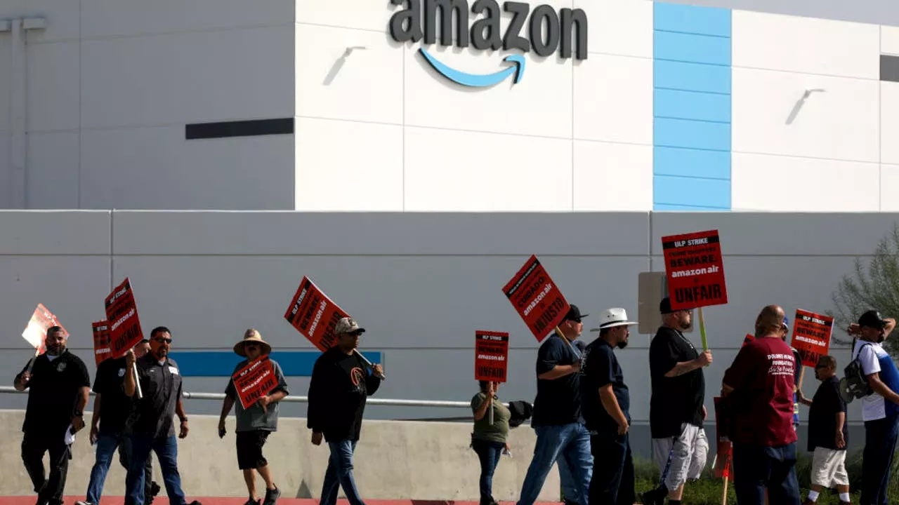 Amazon Warehouse Workers in Southern California to Strike Ahead of Christmas