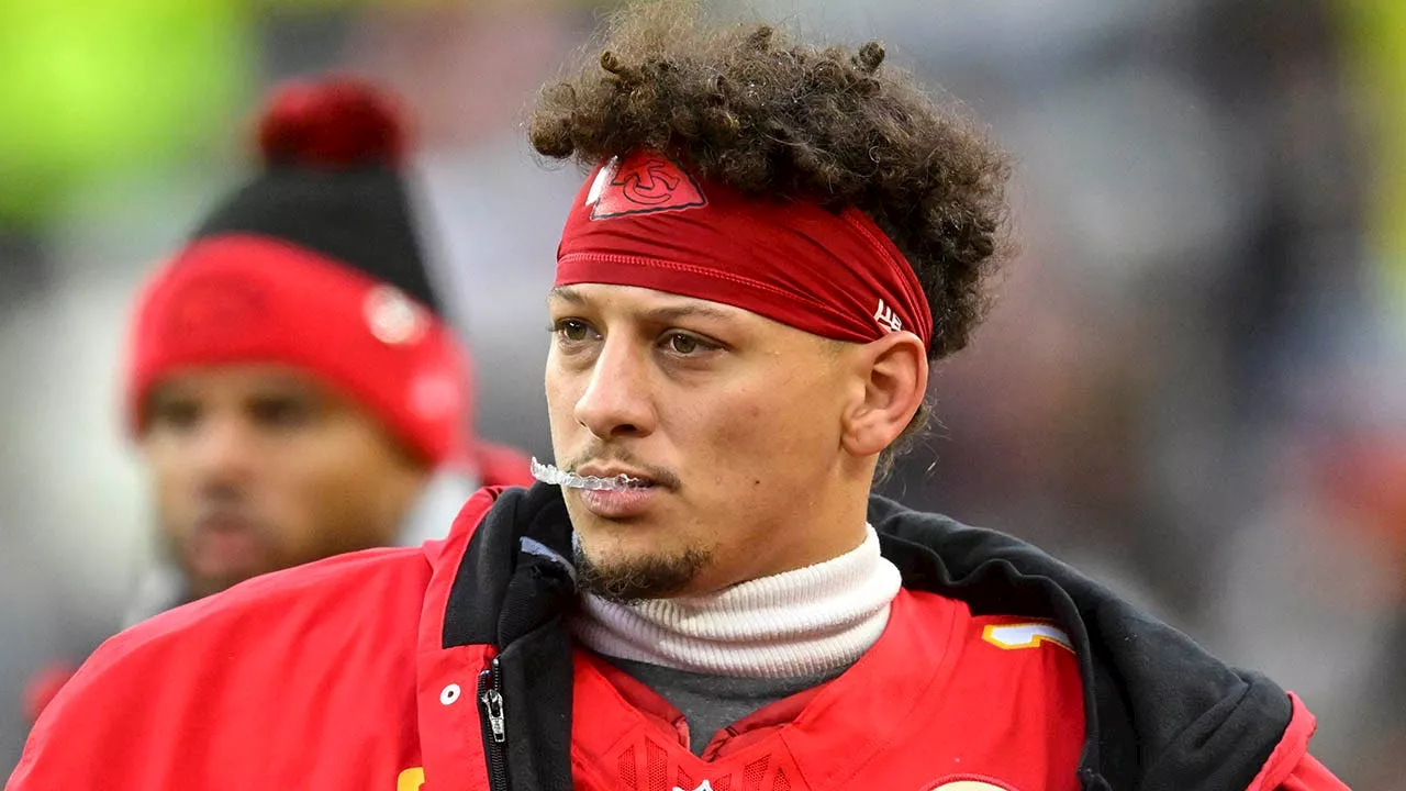 Patrick Mahomes Clears Injury Report, Good to Go vs. Texans