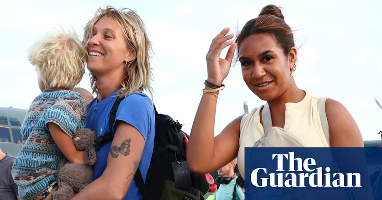 Australians Return Home After Vanuatu Quake