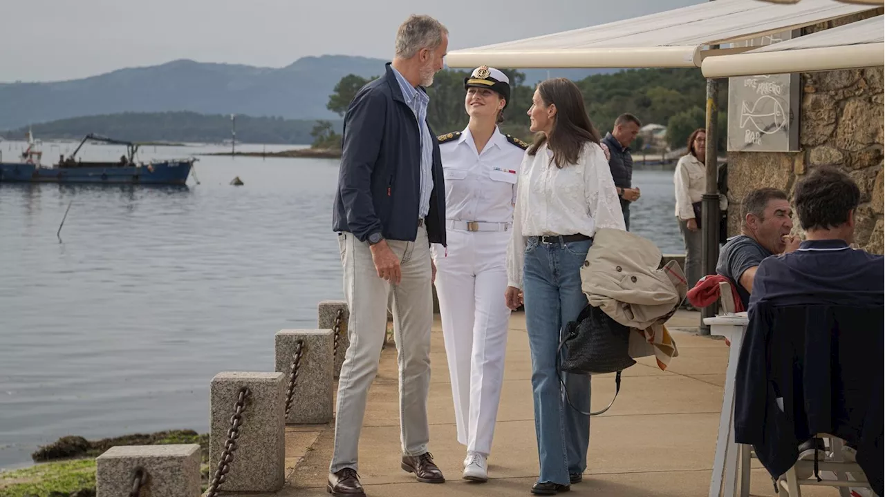 La princesa Leonor se despide de la Escuela Naval: fue a la comida batallón