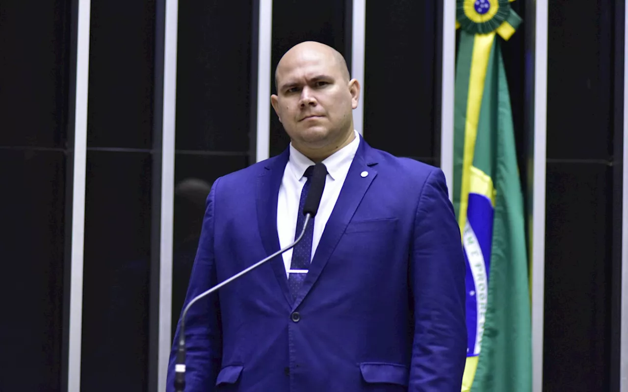 PGR Denuncia Deputado Abílio Brunini por Injúria Contra Erika Hilton