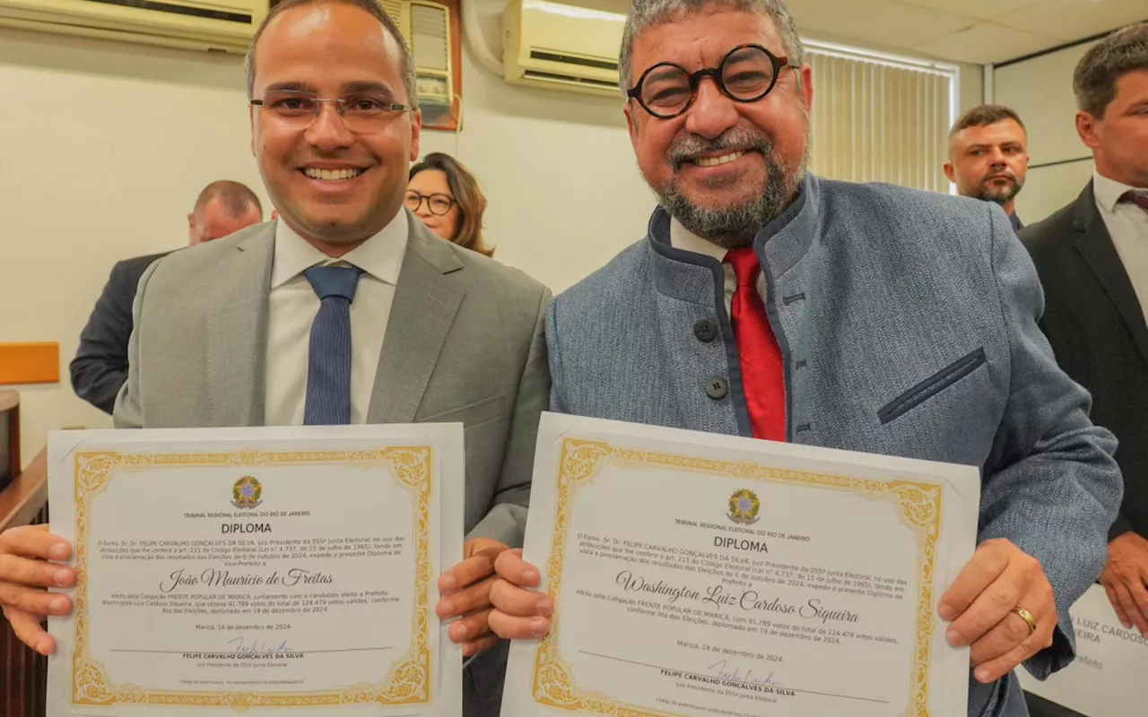 Quaquá é diplomado para terceiro mandato em Maricá