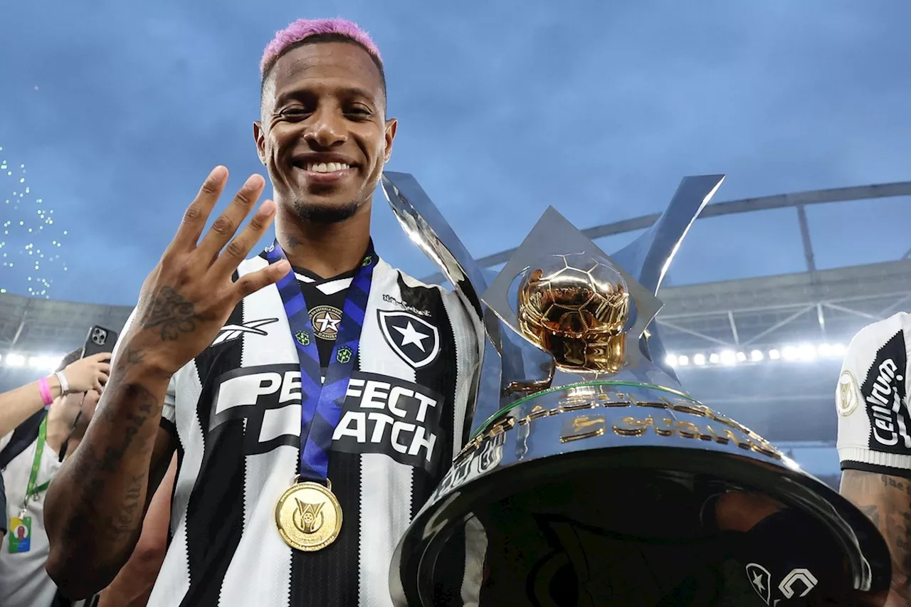 Em fim de contrato com o Botafogo, Tchê Tchê acerta com o Vasco para 2025