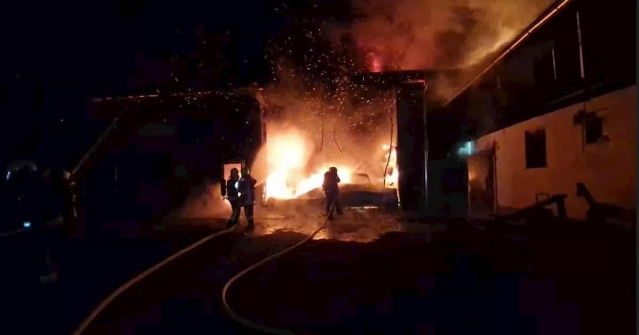 Großbrand in Lagerhalle