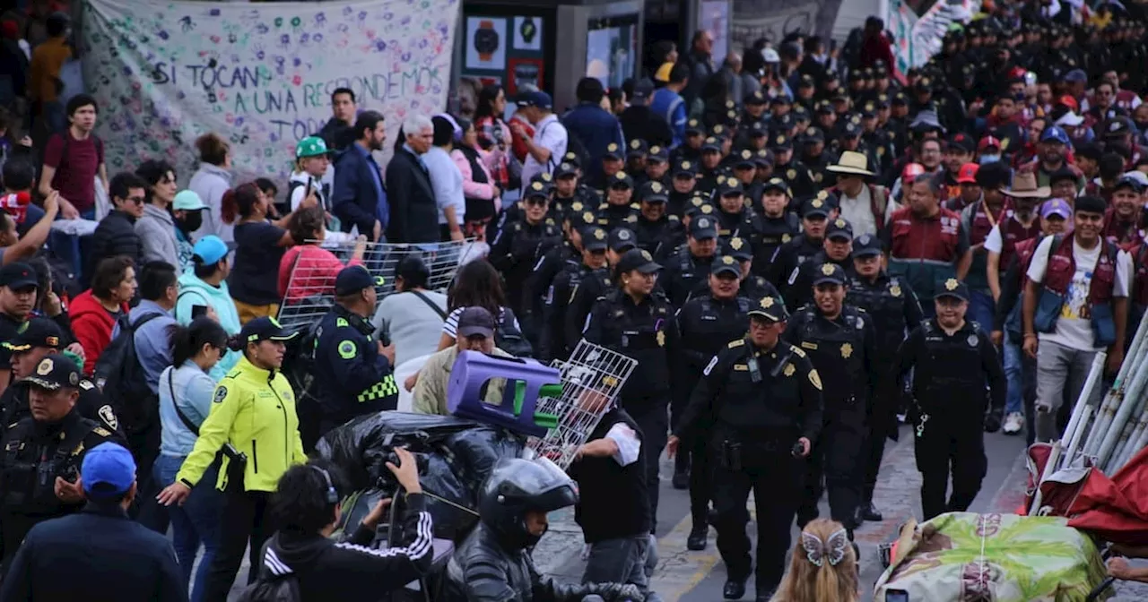 Recuperan Alameda Central y explanada del Palacio de Bellas Artes