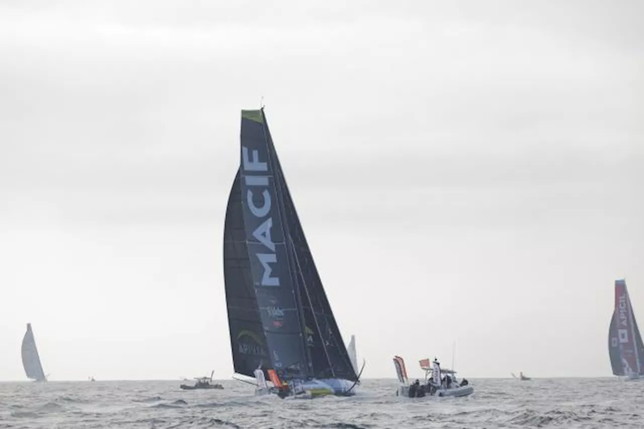 Charlie Dalin creuse l'écart sur ses poursuivants au Vendée Globe 2024