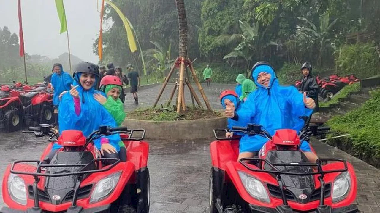 Keluarga Anang Hermansyah Liburan Seru di Bali