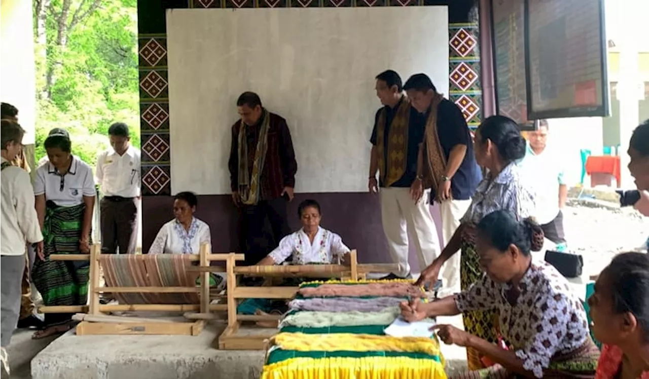 Pelatihan Tenun NTT Tingkatkan Kualitas dan Ekonomi Lokal