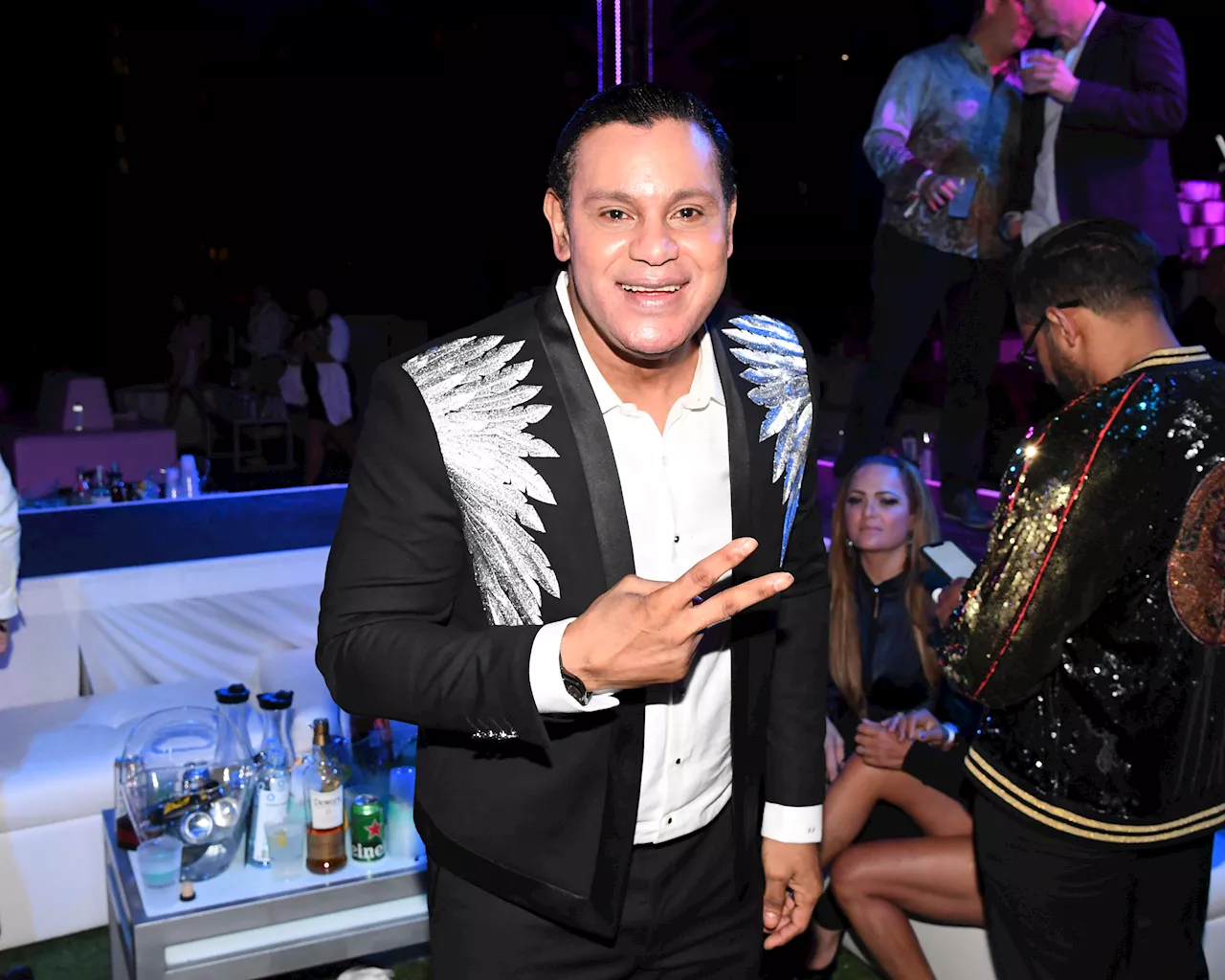 Sammy Sosa and Chicago Cubs End Long Feud