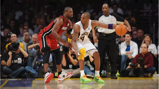 Kobe Bryant's 'Grinch' Shoes: From Christmas Day Debut to Resale Rarity