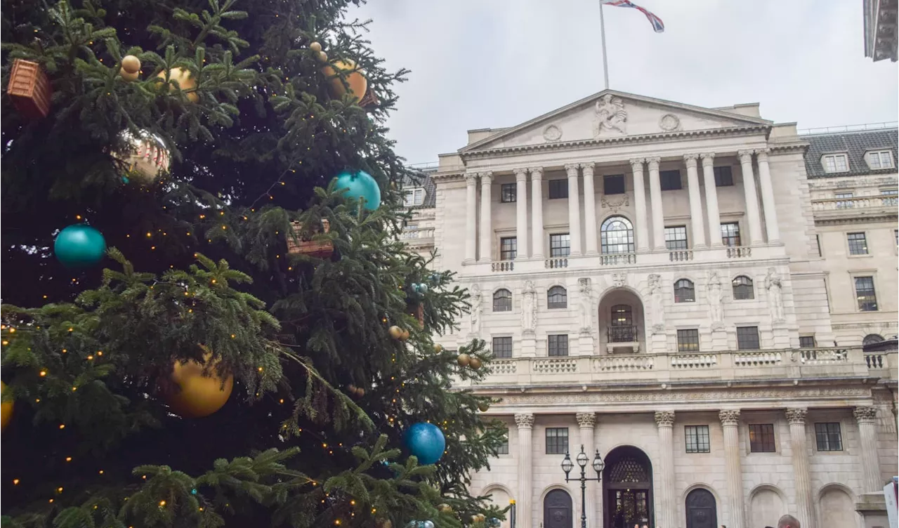 Bank of England Holds Interest Rates Despite Inflation Rise