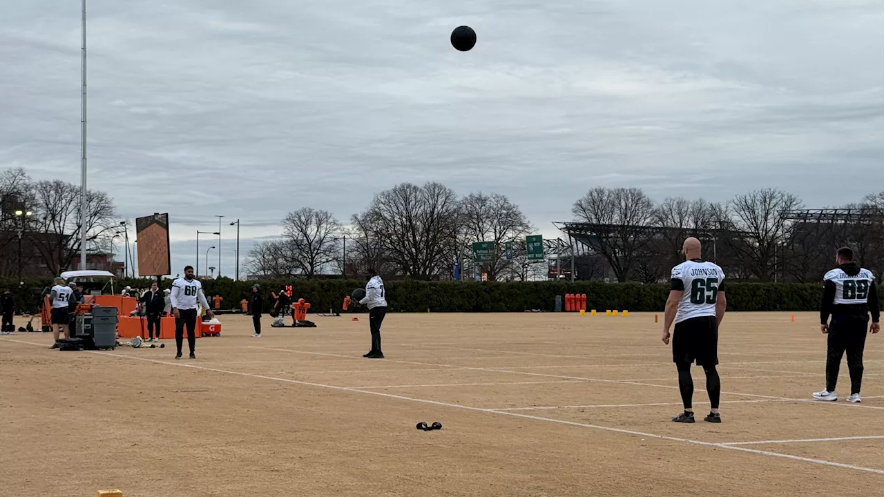 Eagles Begin Week of Practice Ahead of Commanders Game