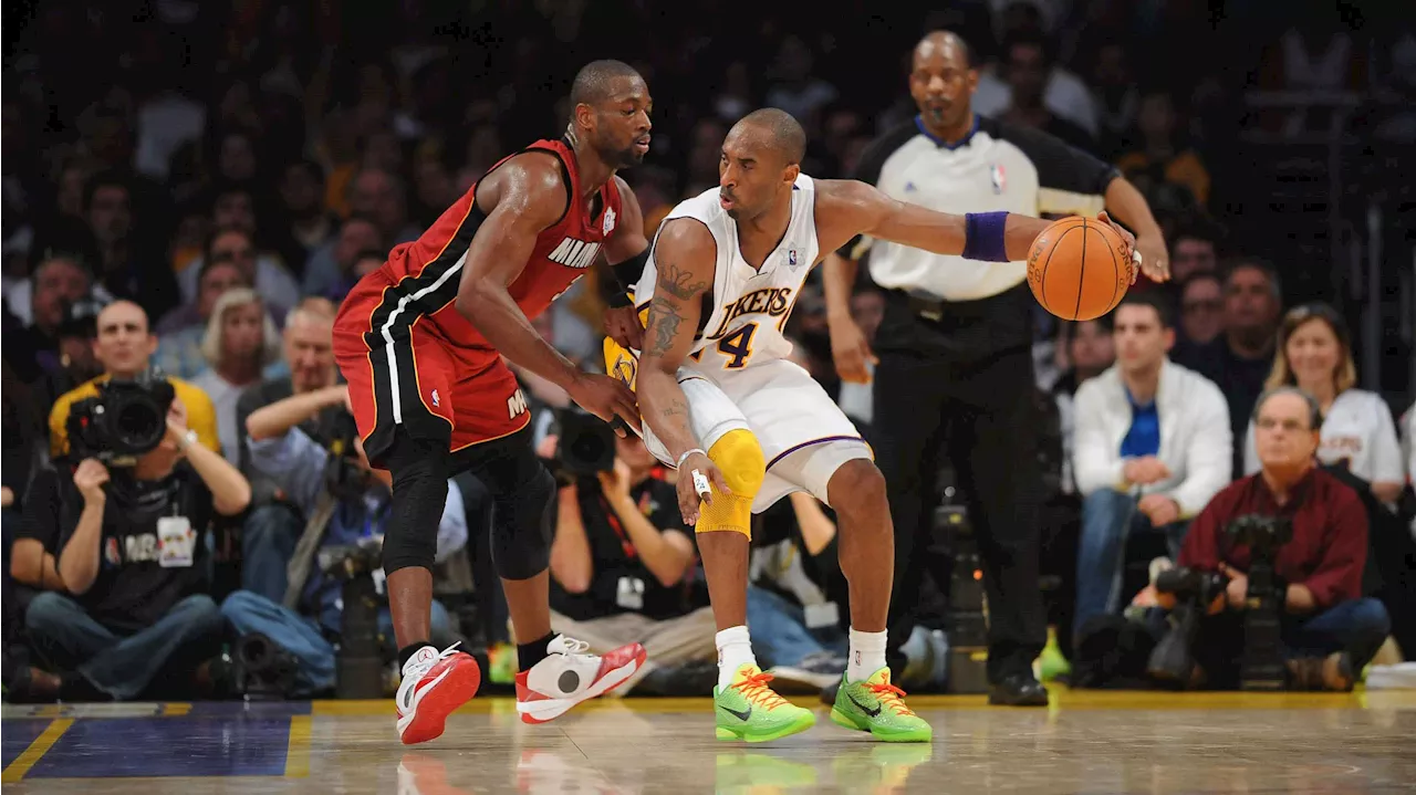 Kobe Bryant's Grinch Shoes: A Christmas Day Icon