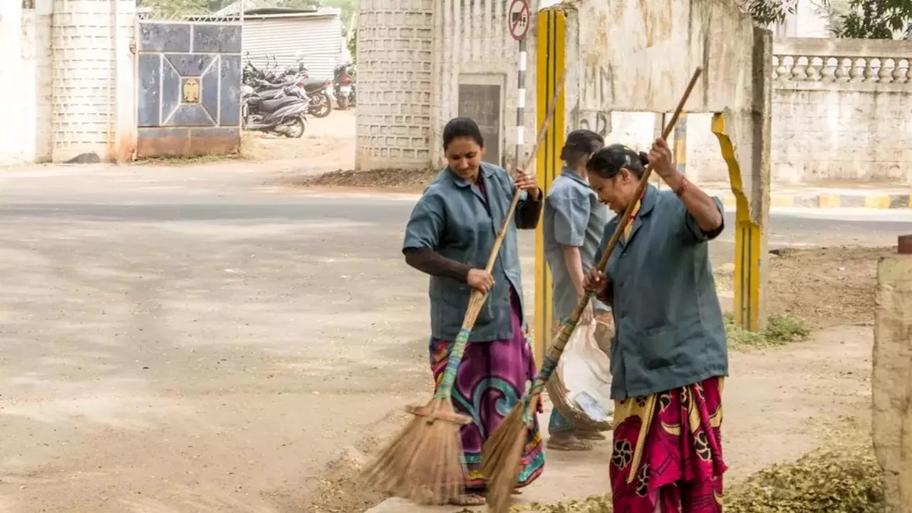 सरकार खुले में कचरा जलाने और अलग न करने वालों पर कड़ी कार्रवाई करेगी