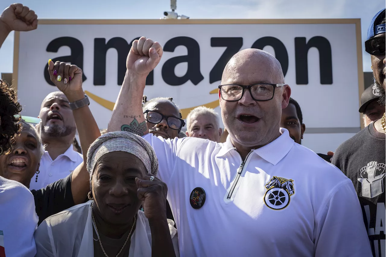 Teamsters to Strike Seven Amazon Facilities in Largest US Action Against E-Commerce Giant