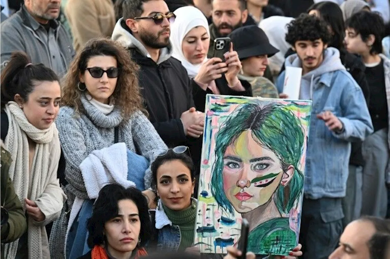 Manifestations pour la démocratie et les droits des femmes à Damas