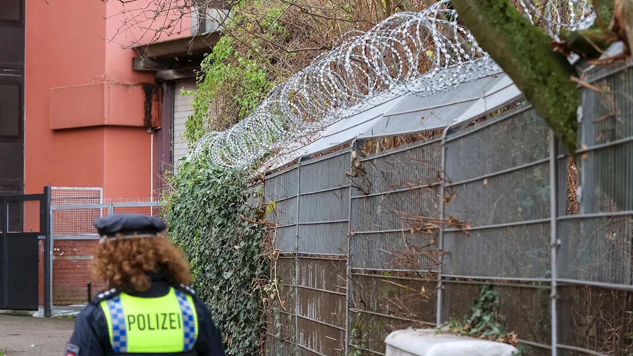 Kita in Hamburg installiert Stacheldraht vor Einbruch