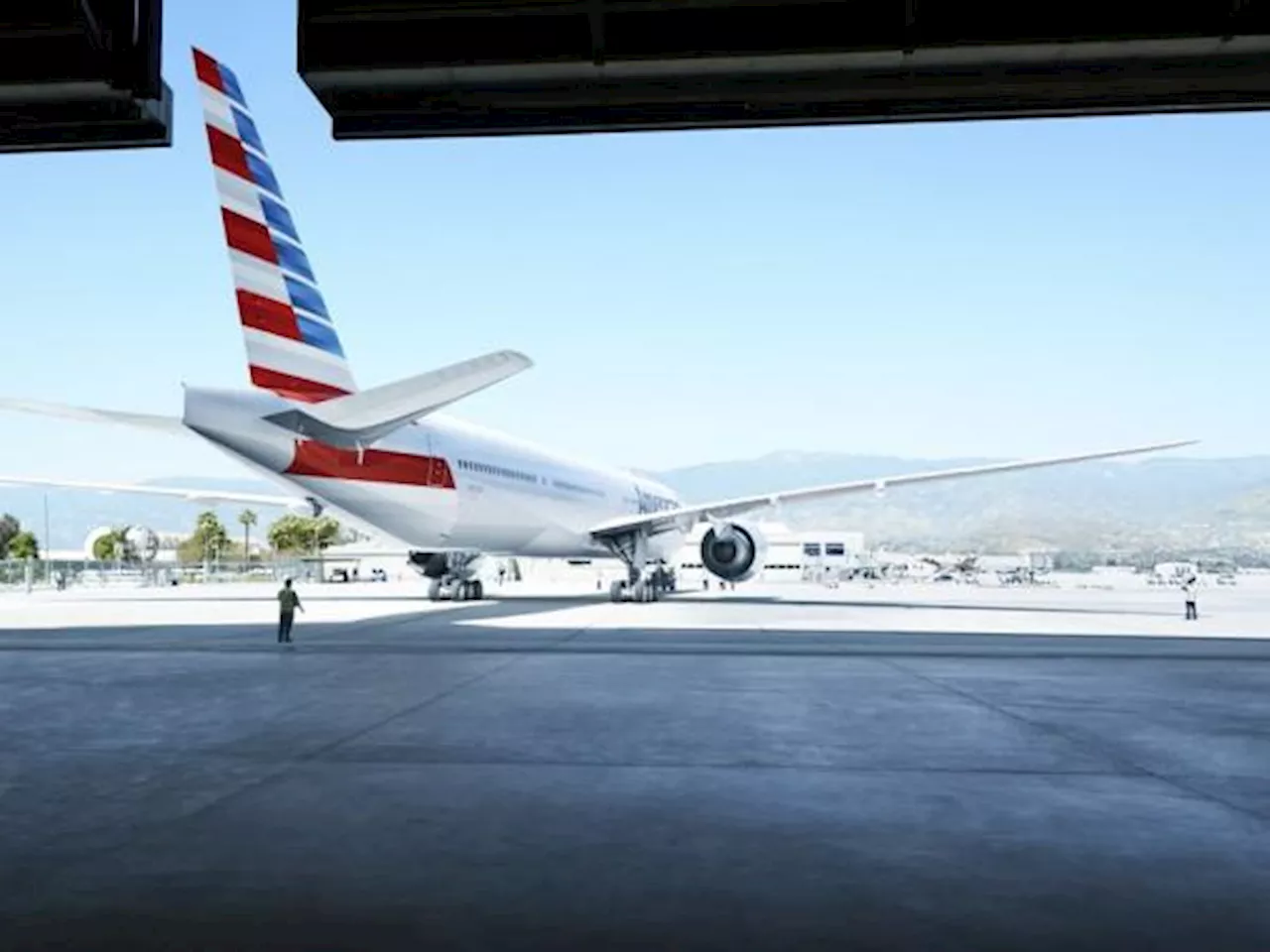 American Airlines espera recibir casi 12,7 millones de clientes durante la temporada navideña de 2024