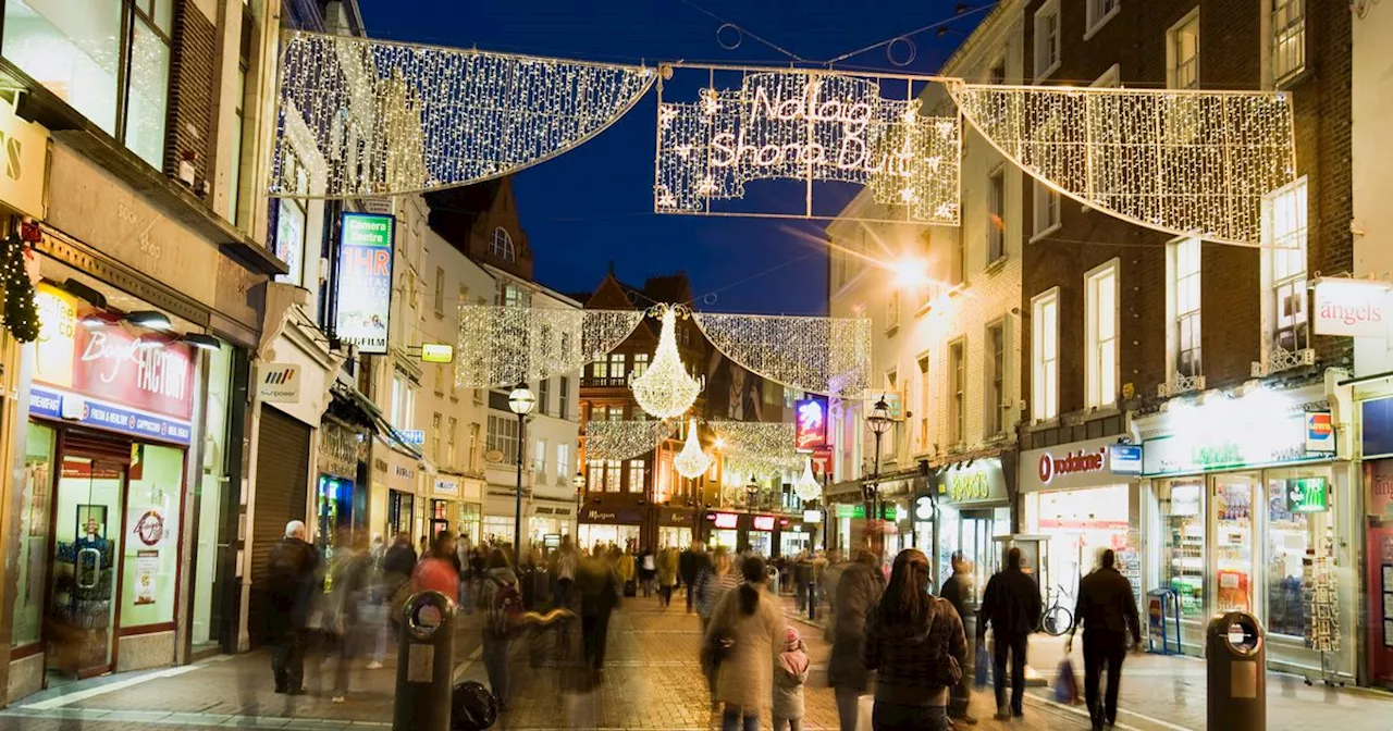 No White Christmas: Met Eireann Predicts Rainy but Mild Holidays