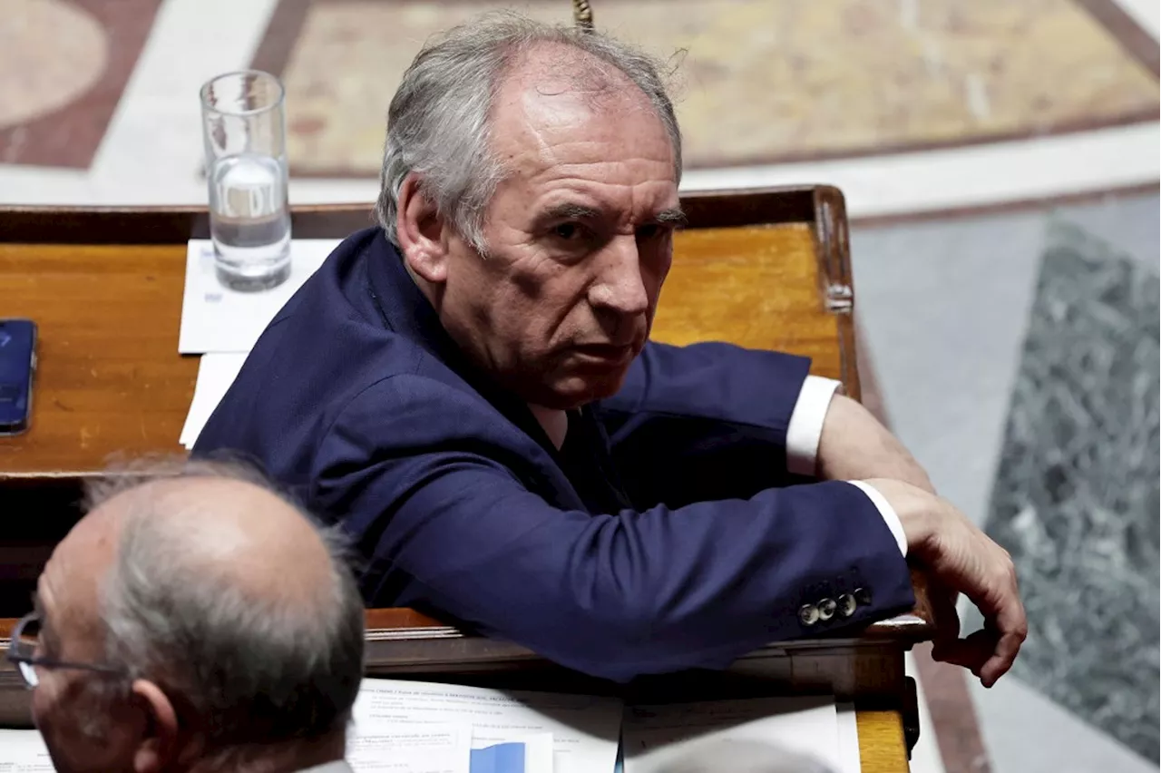 Bayrou promet un gouvernement avant Noël, mais la gauche reste sceptique