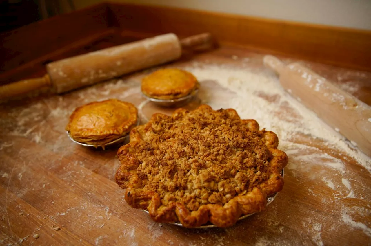 Local Chef Shares Recipes for Apple Crumble Pie and Turkey Pot Pie