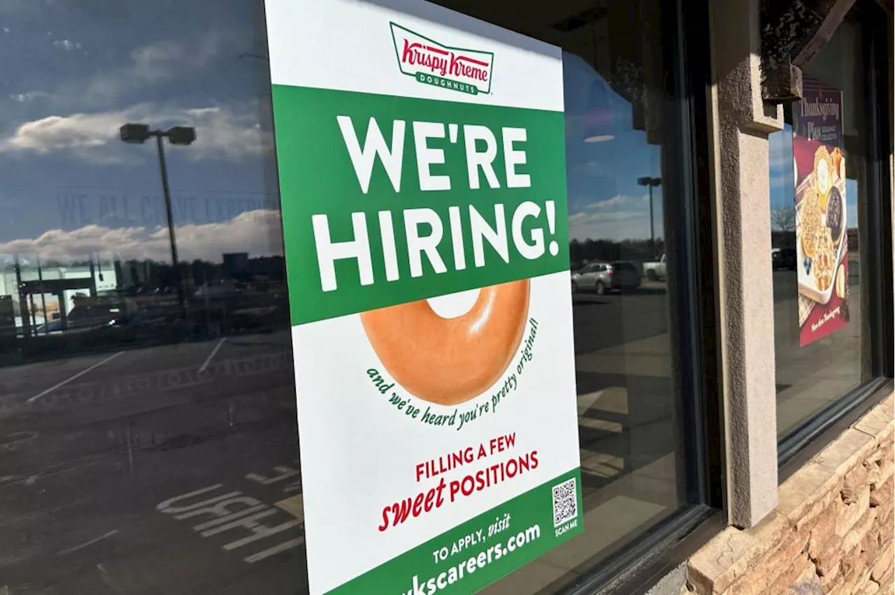 US Unemployment Claims Dip, Signaling Resilient Job Market